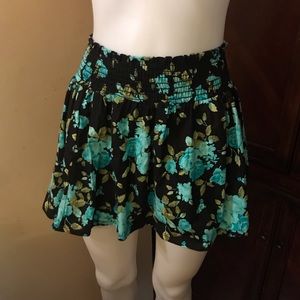 🆕 Très Bien Multi Colors Mini Skirt-Med